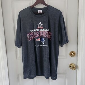 New England Patriots NFL Super Bowl LI Champions T-Shirt, Grey Blue XL New NWT